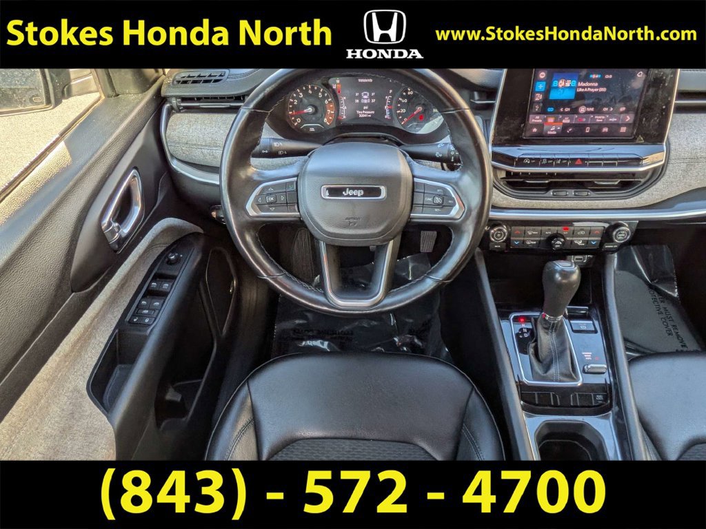 Used 2022 Jeep Compass Latitude w/ Sun and Sound Group AWD/4WD image 16