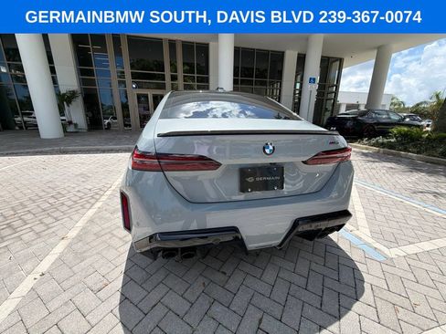 Used 2025 BMW M5 w/ Carbon Package AWD/4WD image 8