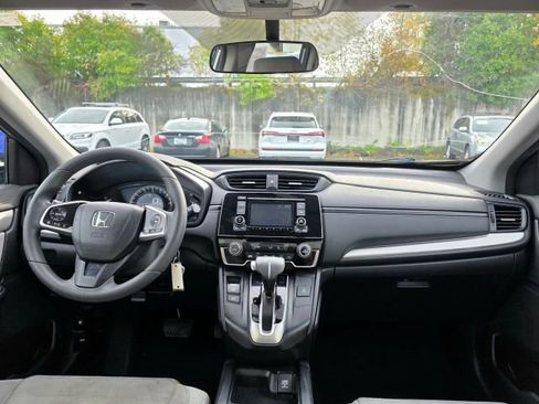 Used 2017 Honda CR-V LX image 10