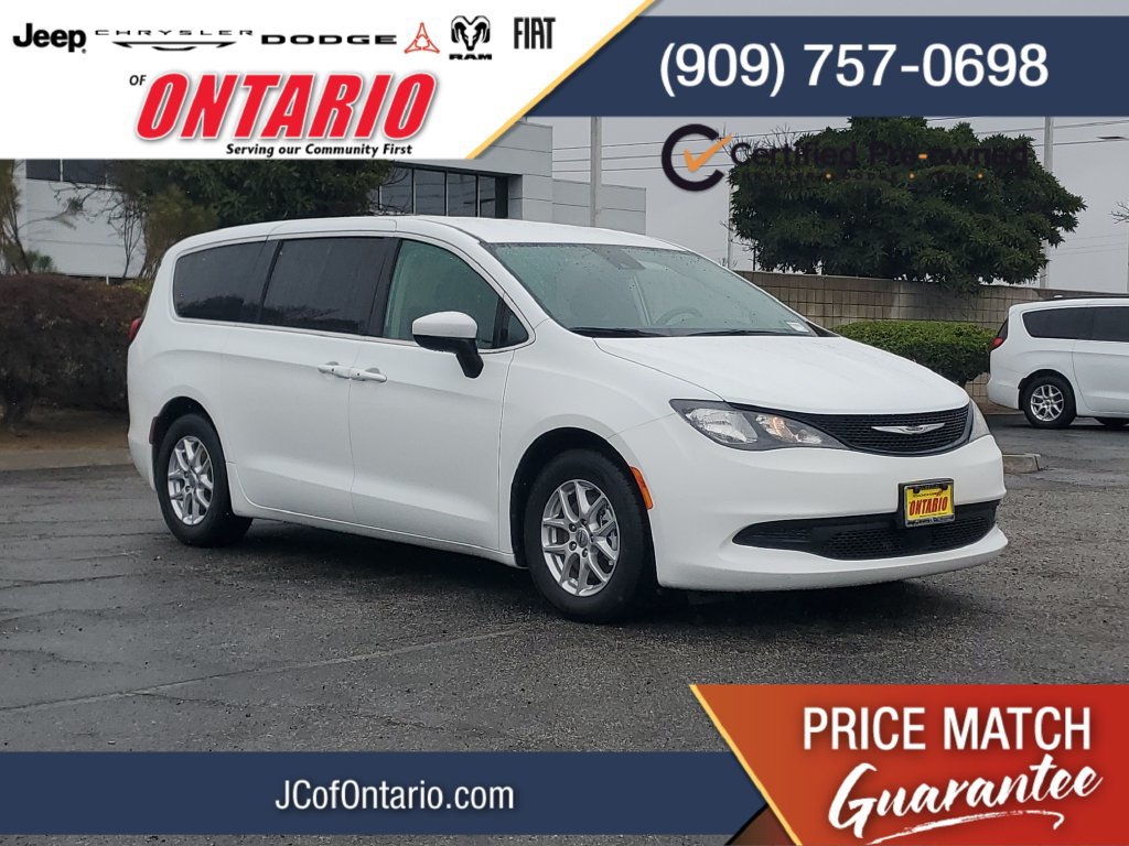 Certified 2023 Chrysler Voyager LX FWD image 1