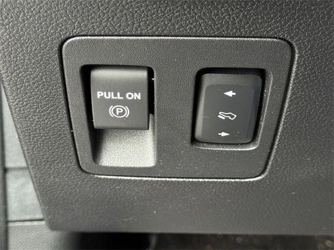 Used 2019 Ford F150 Platinum w/ Equipment Group 701A Luxury image 24