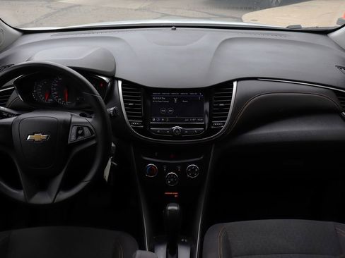 Used 2018 Chevrolet Trax LS w/ LPO, Cargo Package FWD image 32