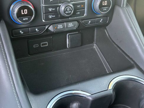 Used 2023 Chevrolet Tahoe Z71 w/ Z71 Off-Road Package AWD/4WD image 12