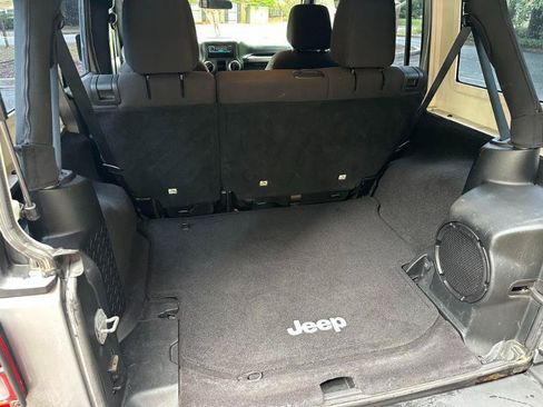 Used 2014 Jeep Wrangler Unlimited Sport AWD/4WD image 12