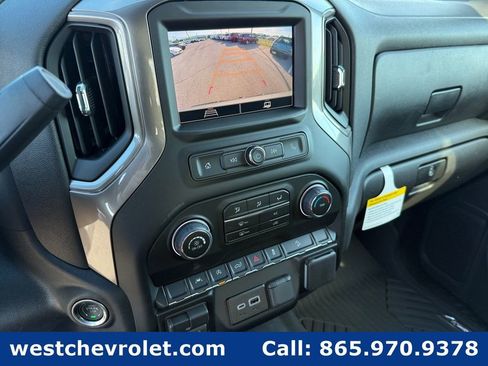 New 2026 Chevrolet Silverado 1500 Custom Trail Boss w/ LPO, Dark Essentials Package AWD/4WD image 18