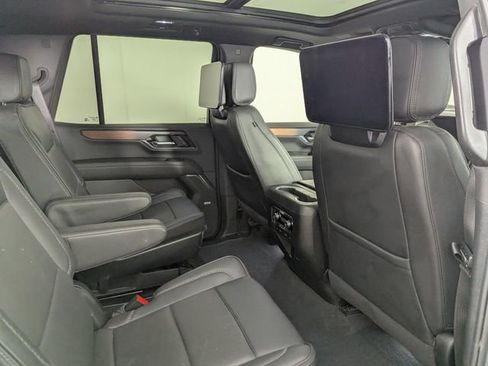 Used 2025 GMC Yukon Denali w/ Denali Reserve Package image 21