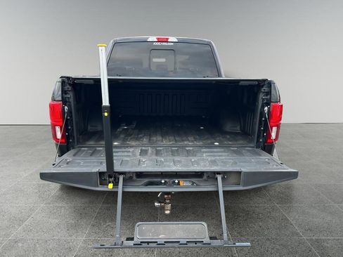 Used 2020 Ford F150 Lariat image 6