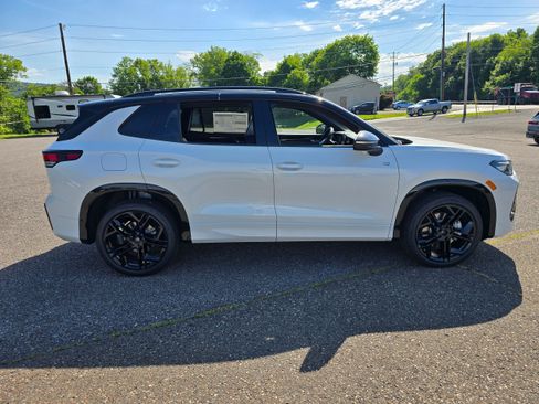 New 2026 Volkswagen Tiguan SE R-Line AWD/4WD image 8