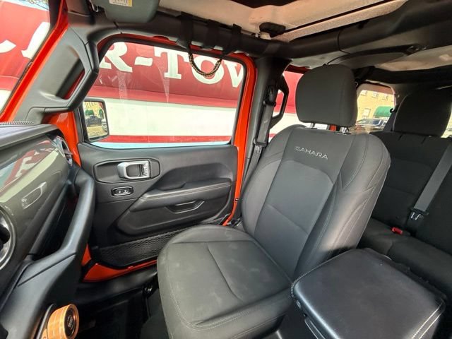 Used 2018 Jeep Wrangler Unlimited Sahara w/ Safety Group AWD/4WD image 15