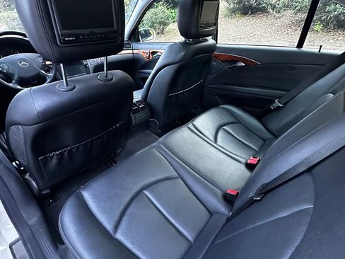 Used 2005 Mercedes-Benz E 320 Sedan image 21