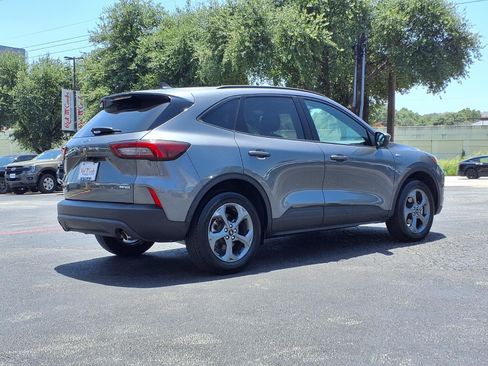 Certified 2025 Ford Escape ST-Line Select AWD/4WD image 6