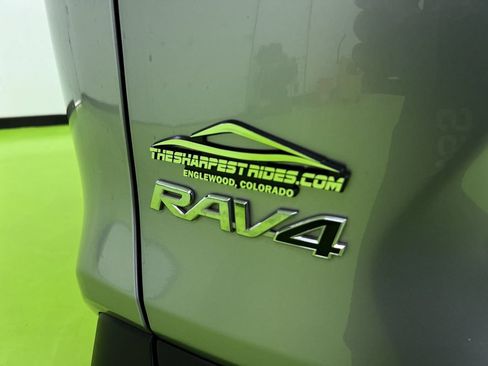Used 2021 Toyota RAV4 LE FWD image 12