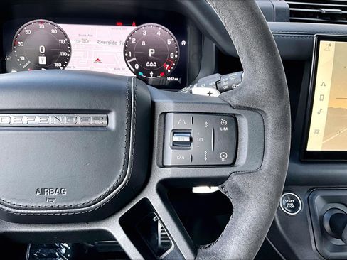 Used 2024 Land Rover Defender 110 Carpathian Edition image 19