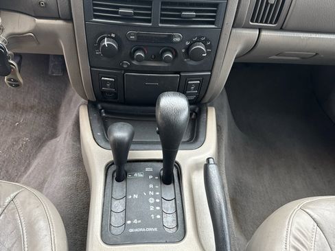 Used 2002 Jeep Grand Cherokee Limited image 16