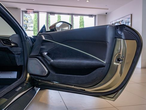 Used 2024 Ferrari Roma Spider image 25