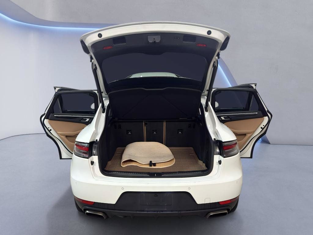 Used 2021 Porsche Macan AWD/4WD image 15