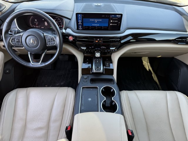 Used 2025 Acura MDX w/ Technology Package FWD image 10