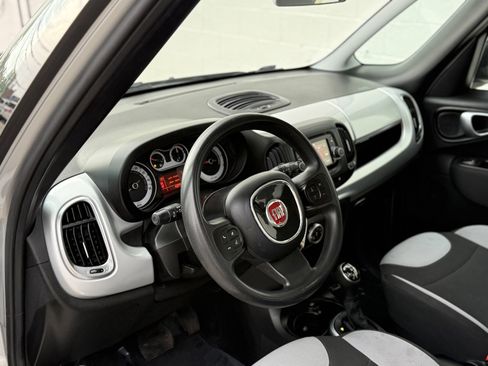Used 2015 FIAT 500L Pop image 16