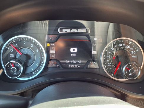 Used 2024 RAM 1500 Big Horn AWD/4WD image 19