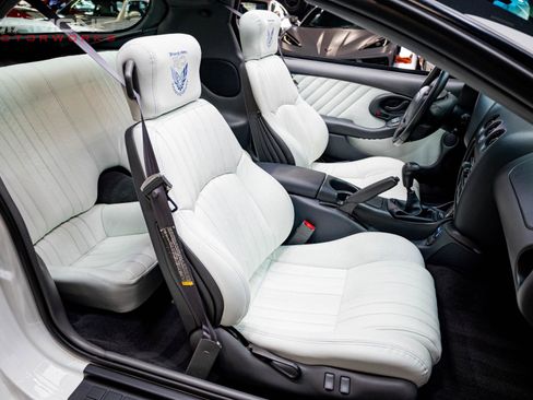 Used 1999 Pontiac Firebird Formula image 92