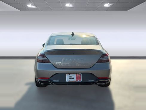 Used 2025 Genesis G70 2.5T RWD image 10