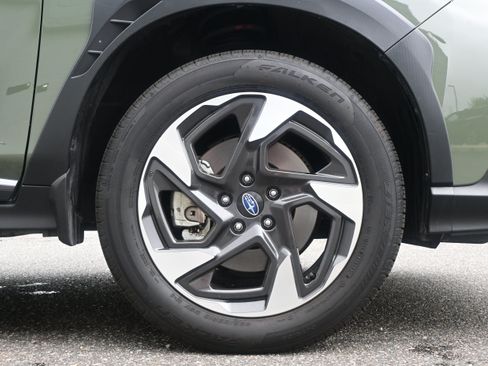 Certified 2025 Subaru Crosstrek 2.5i Limited w/ Crosstrek Mirror Package AWD/4WD image 13