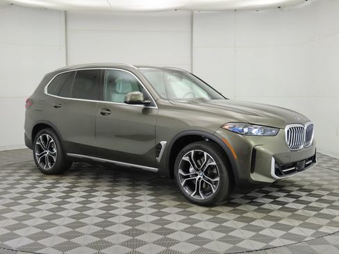 Used 2026 BMW X5 sDrive40i w/ Climate Comfort Package RWD image 4
