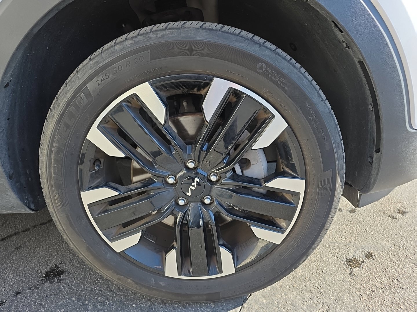 Used 2024 Kia Telluride SX Prestige w/ Towing Package AWD/4WD image 45