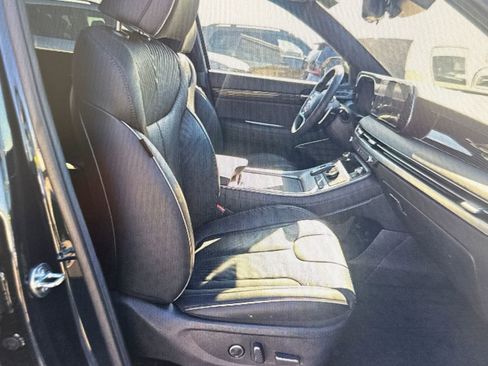 Used 2025 Hyundai Palisade Calligraphy image 12