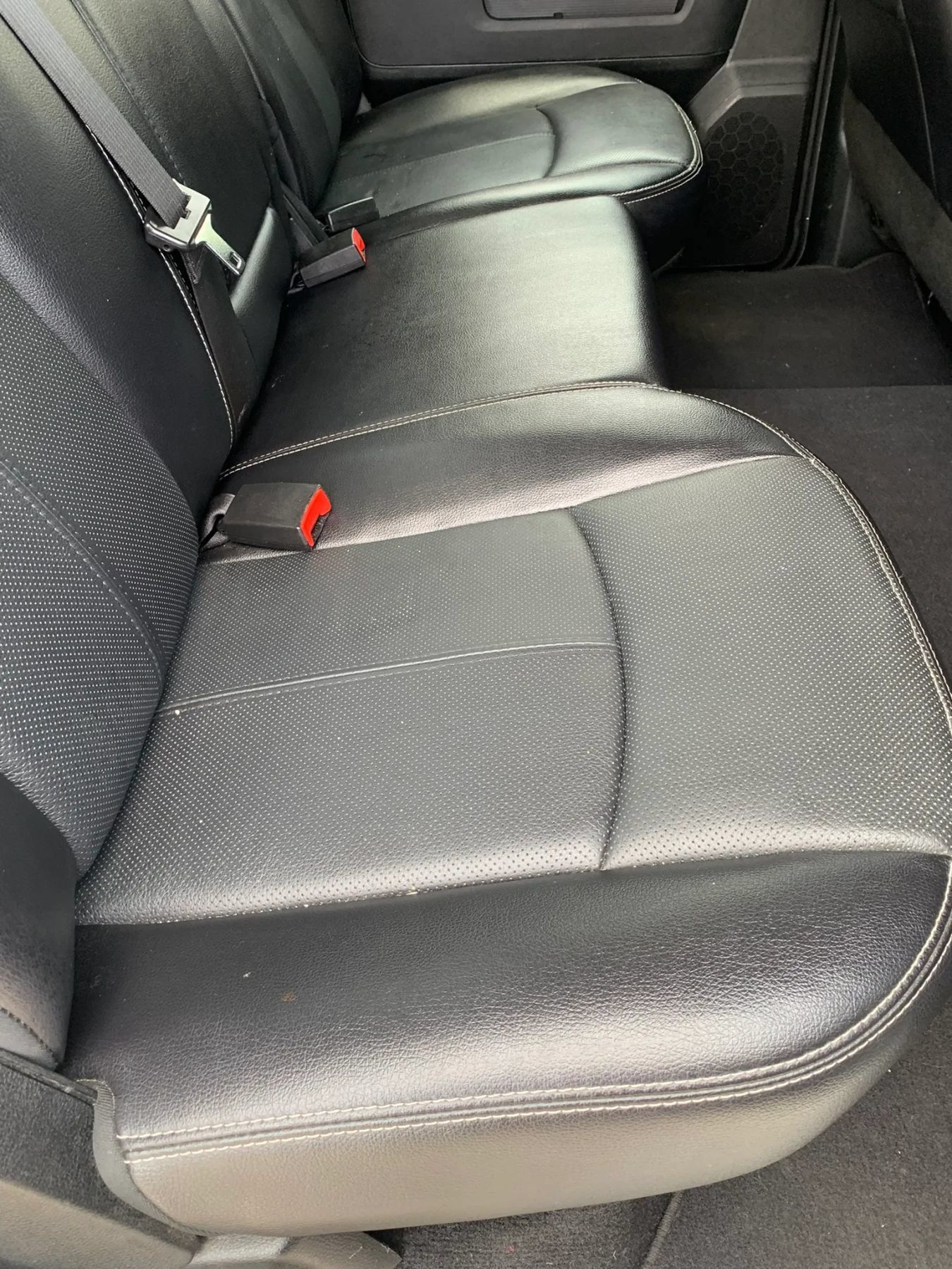 Used 2018 RAM 1500 Laramie w/ Convenience Group AWD/4WD image 16