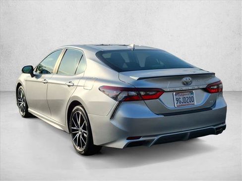 Used 2023 Toyota Camry SE w/ Convenience Package FWD image 8