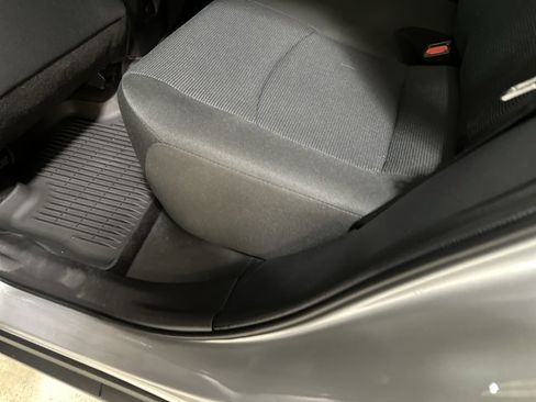 Used 2025 Toyota RAV4 LE image 22