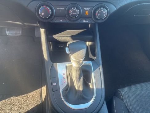 Used 2023 Kia Forte LXS w/ LXS Technology Package image 13