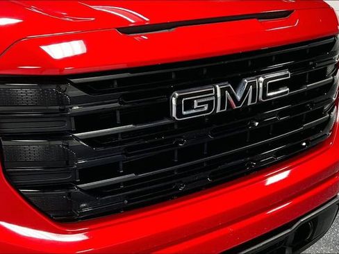 Used 2023 GMC Sierra 1500 Elevation image 28