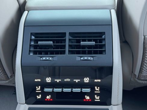 Used 2024 Porsche Panamera 4 image 38