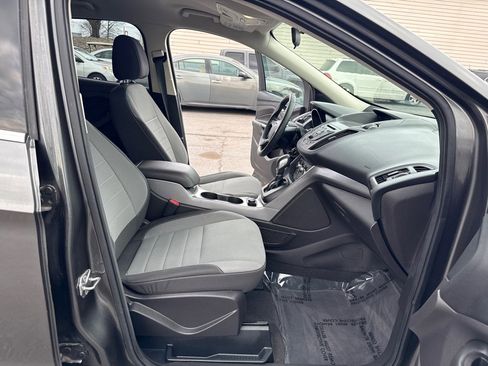 Used 2015 Ford Escape SE image 13