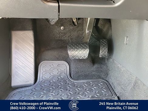 Certified 2024 Volkswagen Jetta SEL FWD image 40