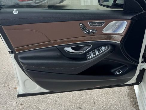 Used 2015 Mercedes-Benz S 550 Sedan image 16