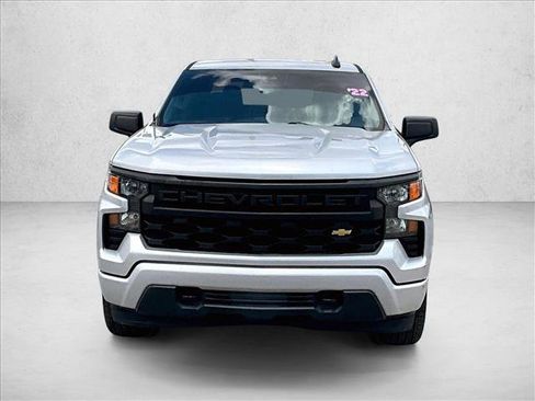 Used 2022 Chevrolet Silverado 1500 Custom RWD image 3