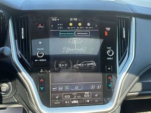 Certified 2025 Subaru Outback Premium AWD/4WD image 13