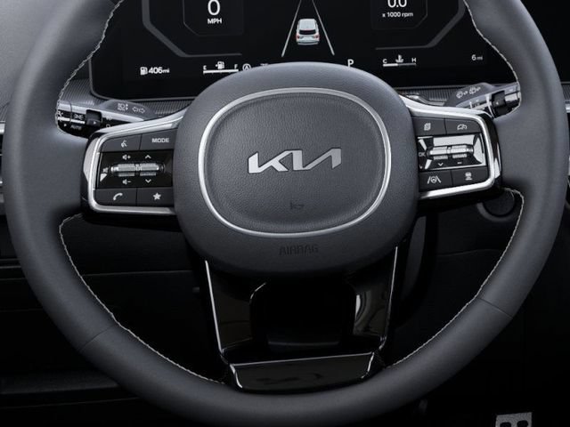 Certified 2025 Kia Sorento SX FWD image 22