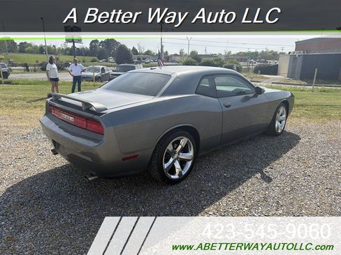Used 2012 Dodge Challenger R/T w/ Electronics Convenience Group image 3