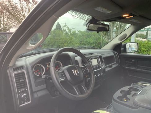 Used 2016 RAM 1500 Express image 9