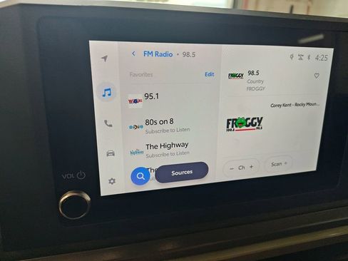 Used 2024 Toyota Tacoma SR5 image 19