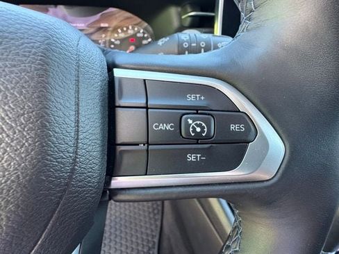 Used 2022 Jeep Compass Latitude w/ Convenience Group image 51