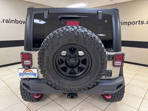Used 2018 Jeep Wrangler Unlimited Rubicon AWD/4WD image 5
