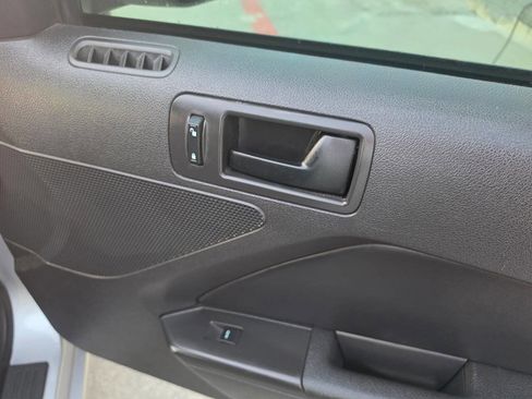 Used 2013 Ford Mustang Coupe image 19