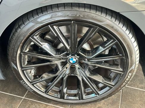 Used 2022 BMW 750Li xDrive AWD/4WD image 22