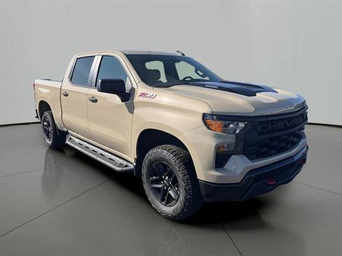 Used 2022 Chevrolet Silverado 1500 Custom Trail Boss AWD/4WD image 9