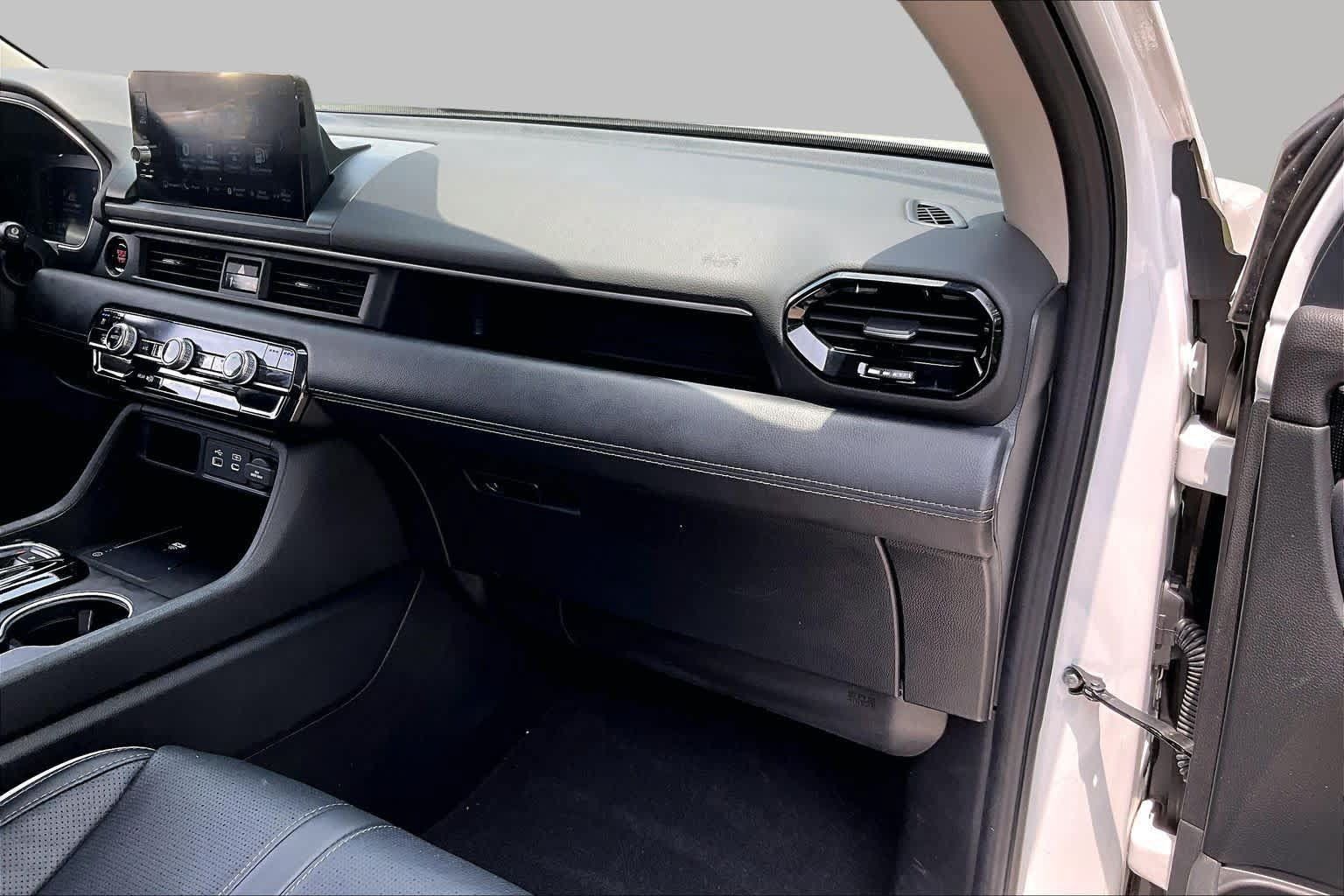 Used 2023 Honda Pilot Elite image 17